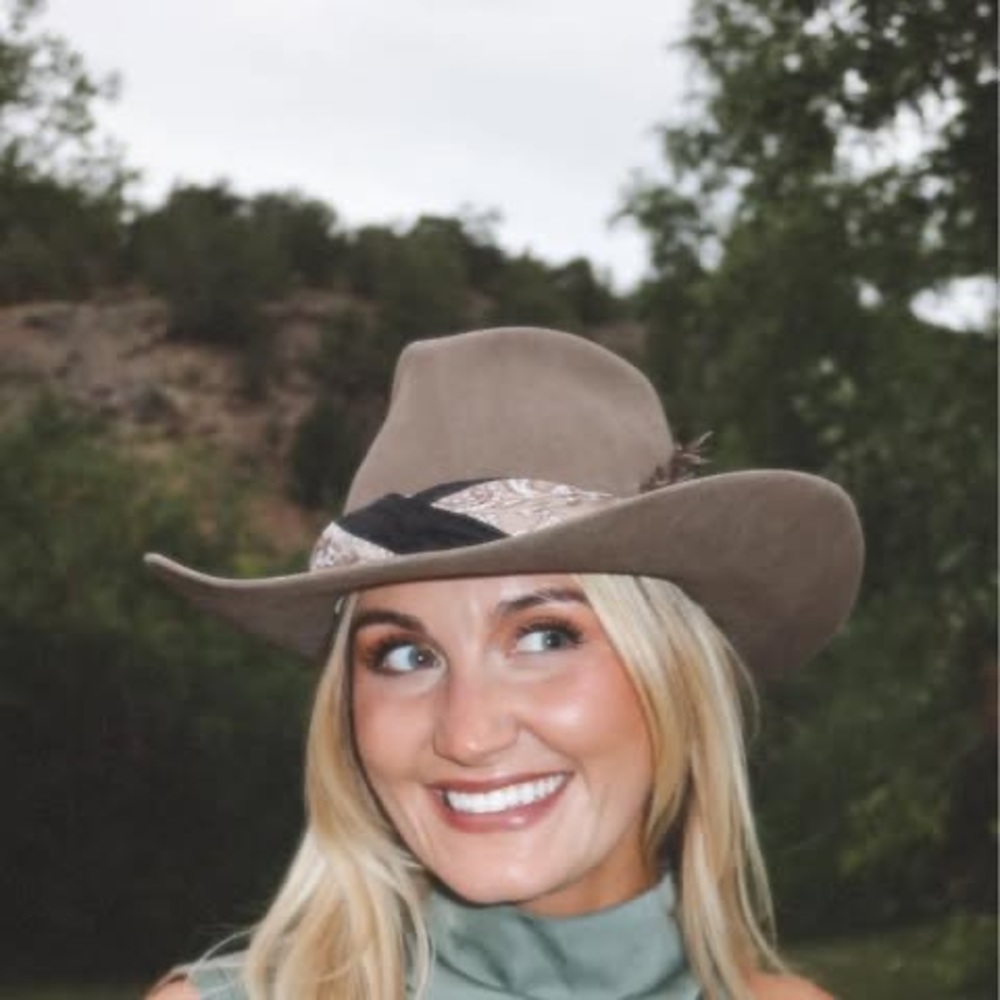 Meet your Posher, Jessie